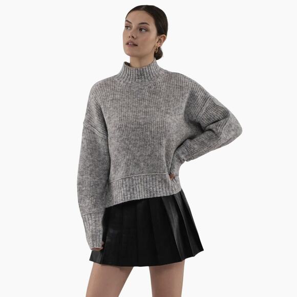 The Workshop Gray Keepin It Cozy Knit Boxy Long Sleeve Sweater M - Picture 1 of 16